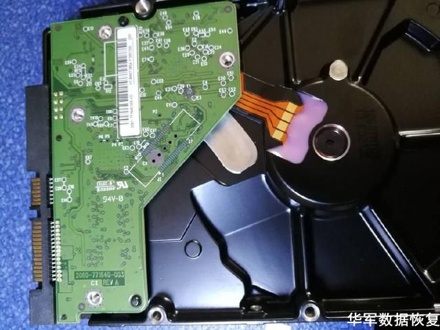 硬盘进系统很卡蓝屏，硬盘还伴随异响,怎么数据修复？